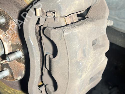 Used Right front brake caliper RENAULT KOLEOS I (HY_) 2.0 dCi 4x4 (HY0K) (150 hp) 28354640