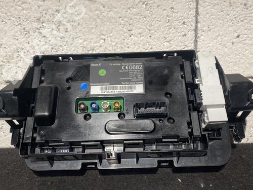 Used Display monitor Display monitor RENAULT MEGANE III Hatchback (BZ0/1_, B3_) 1.2 TCe (BZ2B, BZ11) (116 hp) 23796834 23796834