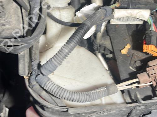 windscreen-washer-tank-citroen-ds3-sa_-2009-2010-2011-2012-2013-2014-2015-2016-28598374 main image