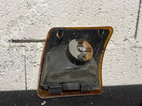 Used Right front indicator Right front indicator VW TRANSPORTER T3 Van (24_, 25_) 1.9 (60 hp) 21865971 21865971