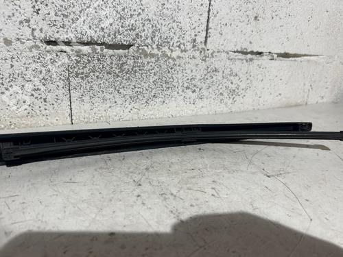 rear-windshield-wiper-arm-volvo-c30-533-2006-2007-2008-2009-2010-2011-2012-2013-38737726 main image