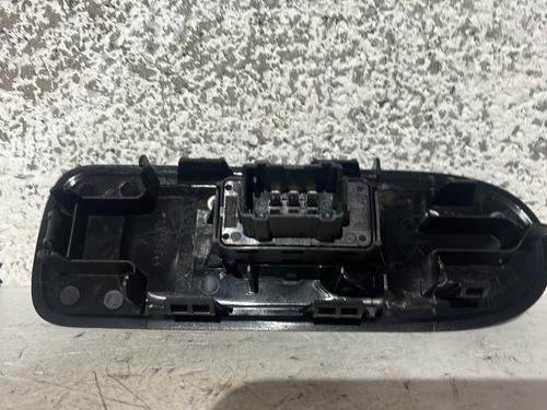 right-front-window-switch-citroen-c3-ii-sc_-2009-33564094 main image