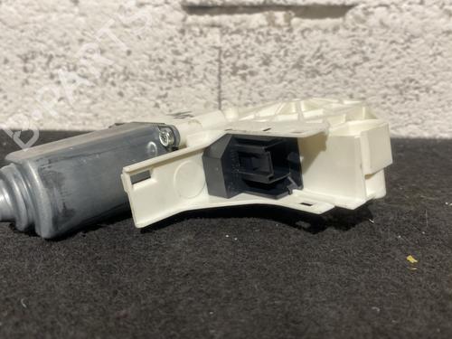 Left front window motor AUDI A1 Sportback (8XA, 8XF) 1.0 TFSI | BP23984836E21 - Image 2