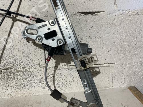 Used Front right window mechanism Front right window mechanism 38263501 38263501
