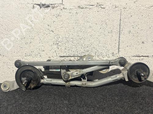 Used Front wiper motor NISSAN JUKE (F15) 1.5 dCi (110 hp) 30303057