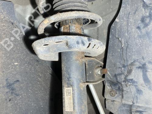 Used Right front shock absorber VW GOLF VI (5K1) 1.6 TDI (105 hp) 22523697