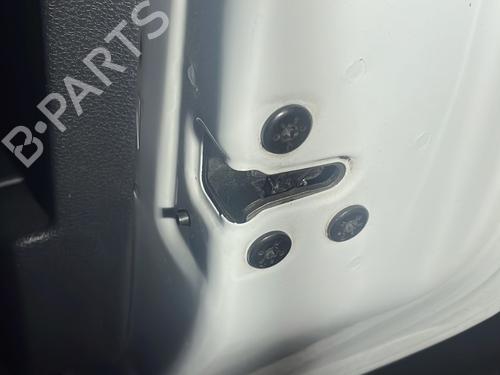 cerradura-puerta-trasera-derecha-dacia-sandero-ii-2012-32320704 main image