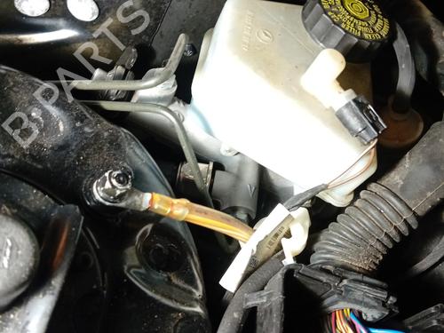 Used Brake master cylinder MERCEDES-BENZ CLK (C209) CLK 220 CDI (209.308) (150 hp) 21045165