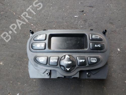 Used Climate control PEUGEOT 206 Hatchback (2A/C) 1.4 16V (88 hp) 21860612