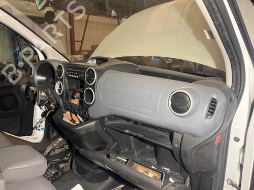Used Dashboard Dashboard CITROËN BERLINGO Box Body/MPV (B9) 1.6 HDi 90 (90 hp) 34646887 34646887