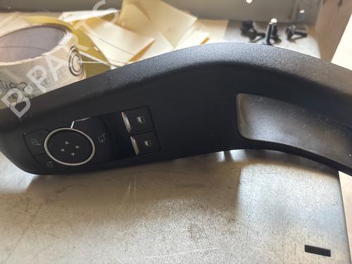 Used Left front window switch Left front window switch 39629281 39629281