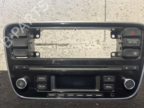 Used Radio VW UP! (121, 122, BL1, BL2, BL3, 123) 1.0 (60 hp) 26524322