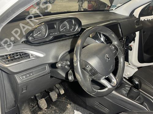 Used Dashboard Dashboard PEUGEOT 2008 I (CU_) 1.2 THP 110 / PureTech 110 (110 hp) 25475552 25475552