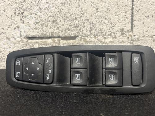 Used Left front window switch RENAULT KADJAR (HA_, HL_) 1.3 TCe 140 (HLNB, HLN1) (140 hp) 31267797