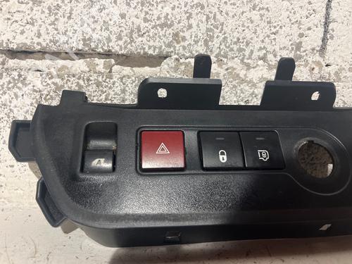 switch-citroen-berlingo-box-bodympv-b9-2008-34646874 main image
