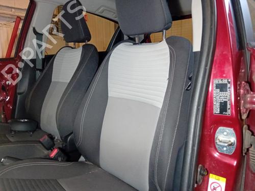 Sæde venstre fortil TOYOTA YARIS (_P13_) 1.5 (NSP131_) (112 hp) 20861822