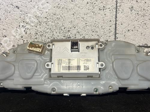 Instrument cluster PEUGEOT 2008 I (CU_) 1.5 BlueHDI 120 | BP28190766C47 - Image 2