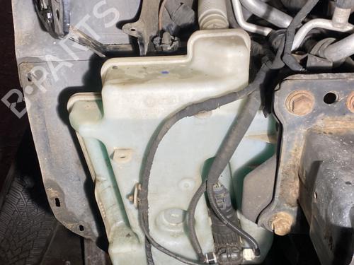 Windscreen washer tank VW GOLF VI (5K1) 2.0 TDI | BP23797176C113 