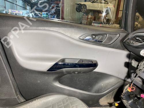 Used Front left panel Front left panel 38290596 38290596