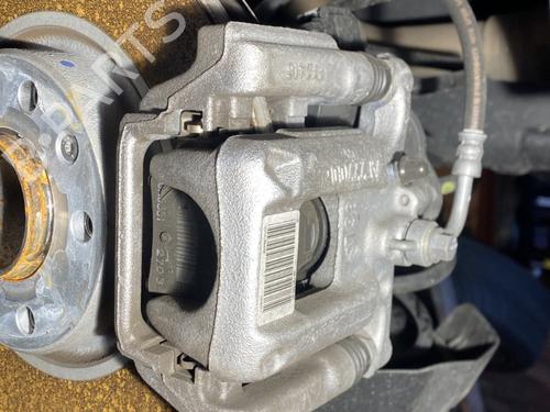 Used Left rear brake caliper PEUGEOT 308 SW III (FC_, FJ_, FR_, F4_, FN_) BlueHDi 130 (FCYHZL, FCYHZT) (131 hp) 22894365