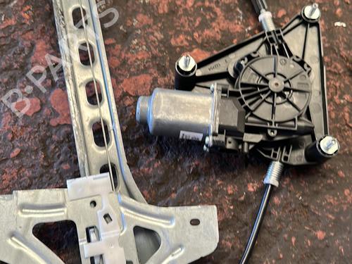 Front right window mechanism PEUGEOT 108 1.0 VTi 72 | BP25844236C23