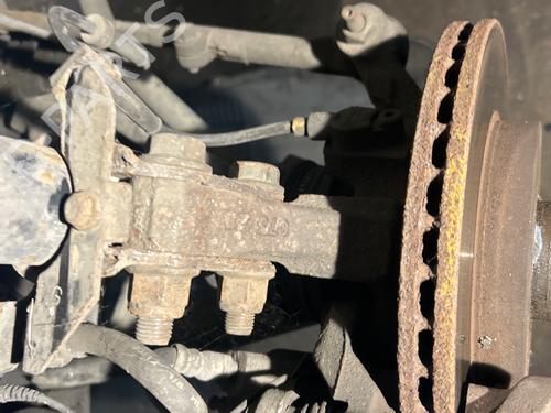 Used Left front steering knuckle Left front steering knuckle RENAULT MEGANE I Cabriolet (EA0/1_) 1.6 e (EA0F) (90 hp) 39727662 39727662
