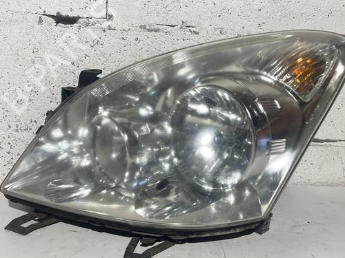 Venstre forlygte TOYOTA COROLLA Verso (ZER_, ZZE12_, R1_) 2.2 D-4D (AUR10_, AUR10R) (177 hp) 32341451