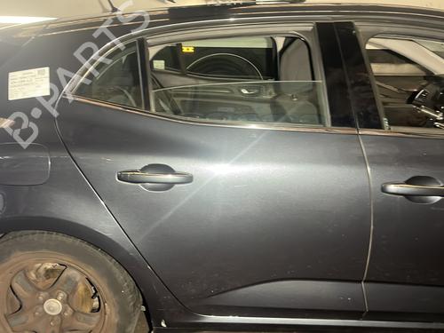Used Right rear door RENAULT MEGANE IV Hatchback (B9A/M/N_) 1.5 dCi 110 (B9A3) (110 hp) 29407436