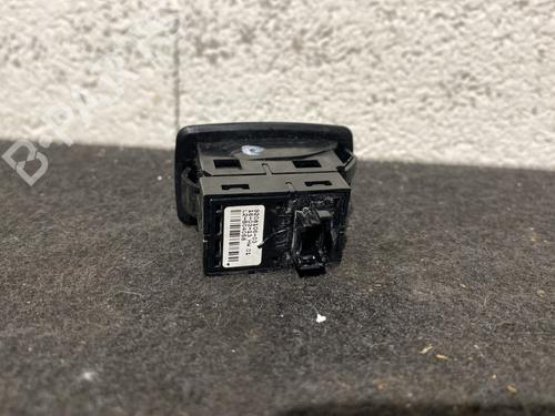 Used Left rear window switch Left rear window switch BMW 3 Touring (F31) 330 d (258 hp) 22235849 22235849