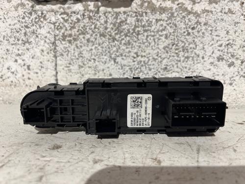 Left front window switch OPEL CROSSLAND X / CROSSLAND (P17, P2QO) 1.5 (75) | BP37037120I27 - Image 3