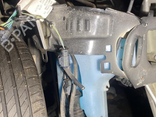Used Windscreen washer tank CITROËN C4 CACTUS 1.6 BlueHDi 100 (99 hp) 20872320
