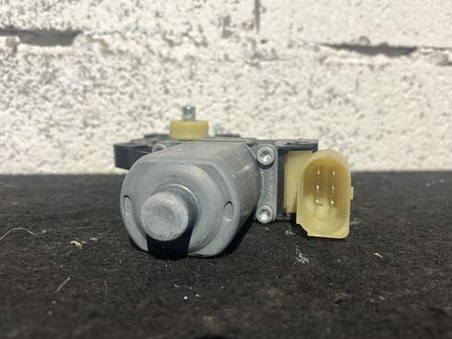 right-front-window-motor-mini-mini-r56-2005-2006-2007-2008-2009-2010-2011-2012-2013-2014-27684688 main image