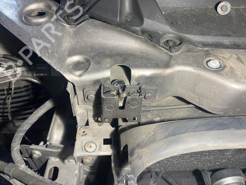 hood-lock-jaguar-xf-i-x250-2008-2009-2010-2011-2012-2013-2014-2015-36333834 main image