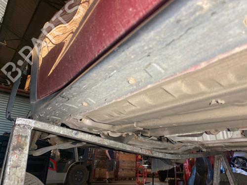 Used Left sideskirt Left sideskirt 38228902 38228902