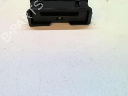Card reader RENAULT LAGUNA III Grandtour (KT0/1) 2.0 dCi GT (KT11, KT1E, KT1N) | BP21858636E4 
