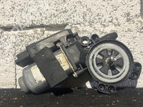 Used Left front window motor RENAULT MEGANE II Estate (KM0/1_) 1.9 dCi (KMRG, KM1G, KM0G, KM2C) (120 hp) 29967222