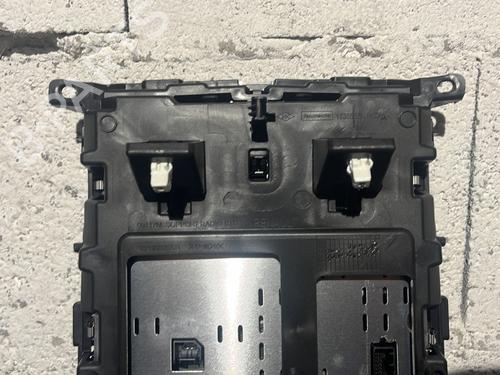 Display monitor RENAULT MEGANE IV Hatchback (B9A/M/N_) 1.5 dCi 110 (B9A3) | BP29422521C48 