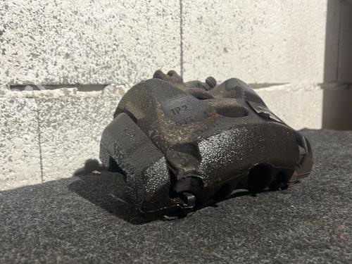 Used Left front brake caliper Left front brake caliper CITROËN C4 II (NC_) 1.6 HDi 115 (114 hp) 31114655 31114655