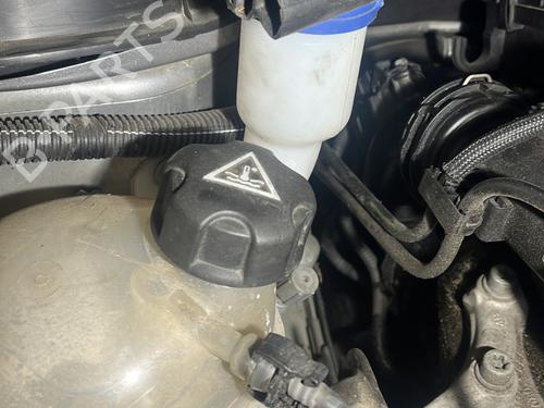 Windscreen washer tank CITROËN C4 CACTUS 1.2 THP 110 | BP29014309C113 