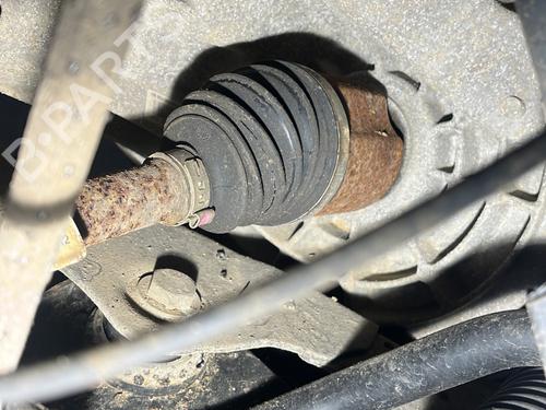 Used Left front driveshaft Left front driveshaft RENAULT MEGANE III Hatchback (BZ0/1_, B3_) 1.6 dCi (BZ00, BZ12, BZ13) (130 hp) 33021045 33021045