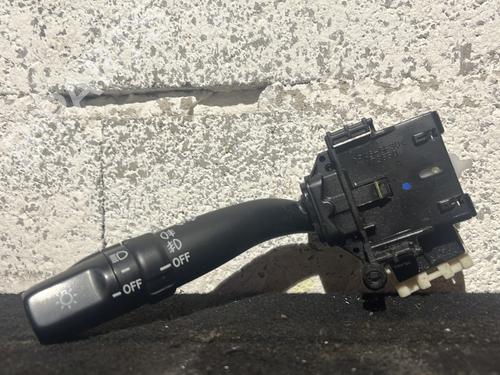 Used Headlight switch TOYOTA COROLLA Verso (ZER_, ZZE12_, R1_) 2.2 D-4D (AUR10_, AUR10R) (136 hp) 29852639