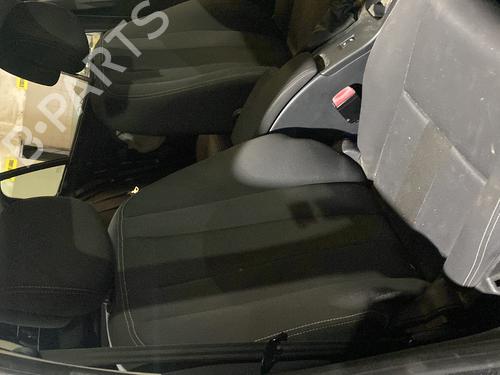 Used Right front seat RENAULT MEGANE III Grandtour (KZ0/1) 1.5 dCi (KZ09, KZ0D, KZ1G, KZ29, KZ14, KZ1W, KZ10, KZ1F,... (110 hp) 21863705