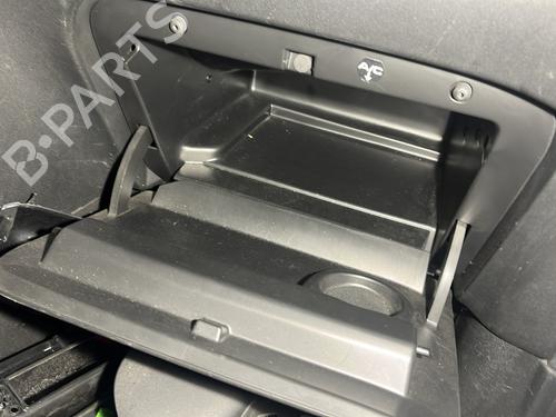 glove-box-citroen-c3-picasso-sh_-2008-32068893 main image