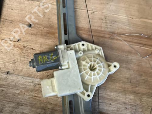 Rudehejsemotor bagstkærm venstre PEUGEOT 308 II (LB_, LP_, LW_, LH_, L3_) 1.6 HDi 100 (99 hp) 21863516