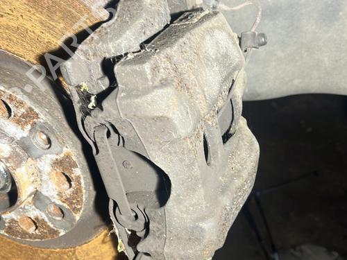 Used Right front brake caliper ALFA ROMEO 159 (939_) 1.9 JTDM 16V (939AXC1B, 939AXC12) (150 hp) 31067954