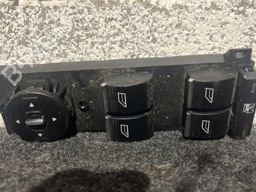 Pulsantiera anteriore sinistra FORD FOCUS II (DA_, HCP, DP) 1.8 TDCi (115 hp) 30854159