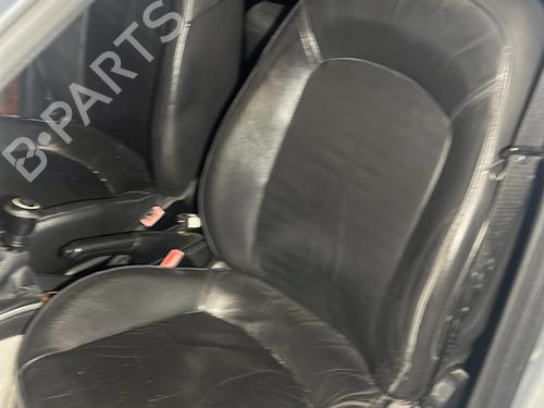 Used Left front seat Left front seat FIAT GRANDE PUNTO (199_) 1.9 D Multijet (120 hp) 33301152 33301152