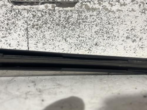 rear-windshield-wiper-arm-vw-touran-1t3-2010-2011-2012-2013-2014-2015-2016-32984354 main image