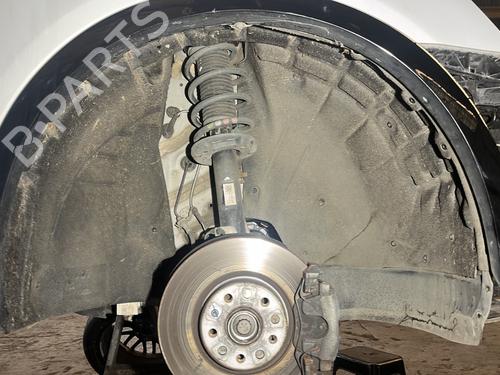 Wheel arch AUDI Q3 (8UB, 8UG) 2.0 TDI quattro 8U0821172E