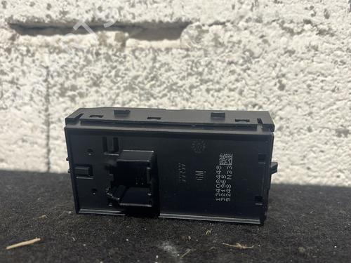 Used Right front window switch Right front window switch OPEL ASTRA K (B16) 1.5 CRDI (68) (122 hp) 25939683 25939683